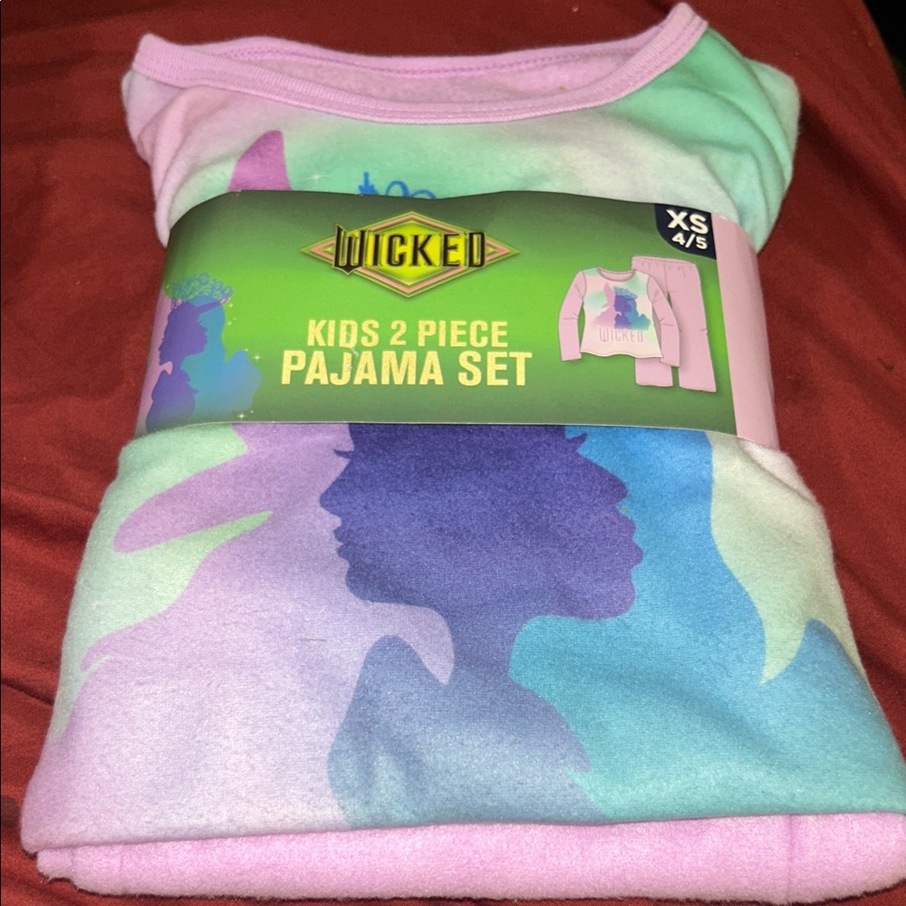 Girls wicked pajamas set
